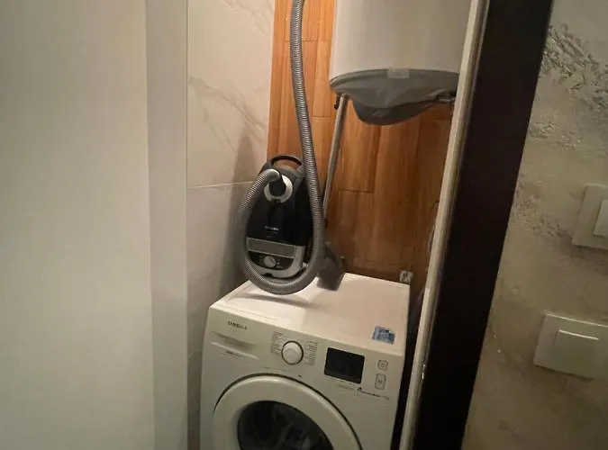 Luxury In Center 1